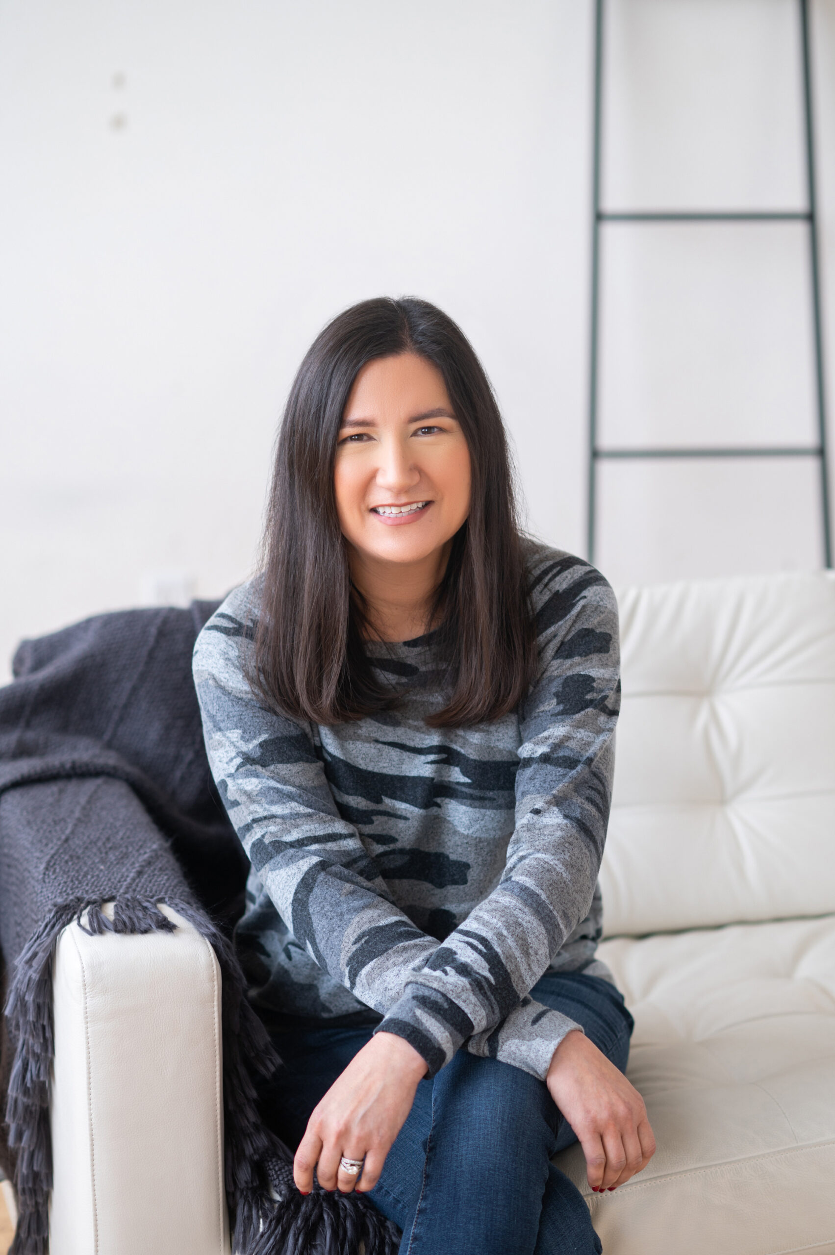 Lisa Dy Confident Resilience Bio